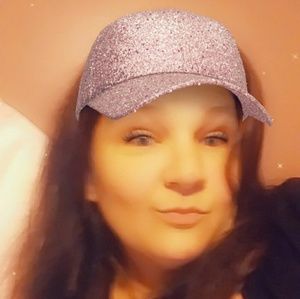 Meet your Posher, Shellene